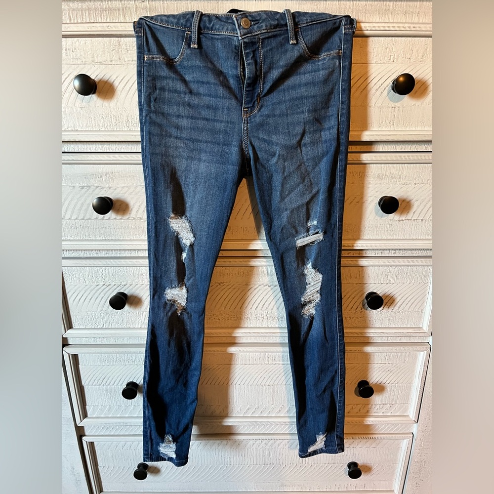 Hollister distressed jeans